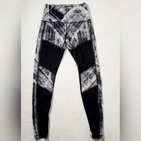 Lululemon Mesh Printed High Rise Full Legging Sz 6 - Picture 1 of 8